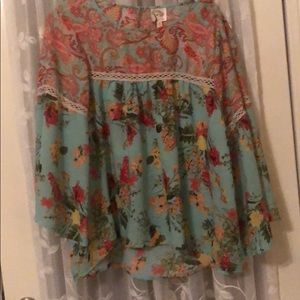 Floral blouse with lace trim